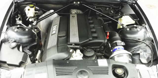 BMW Z4 3.0iのエンジン